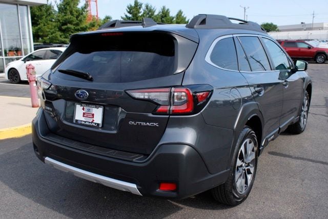 2025 Subaru Outback Limited - Photo 3