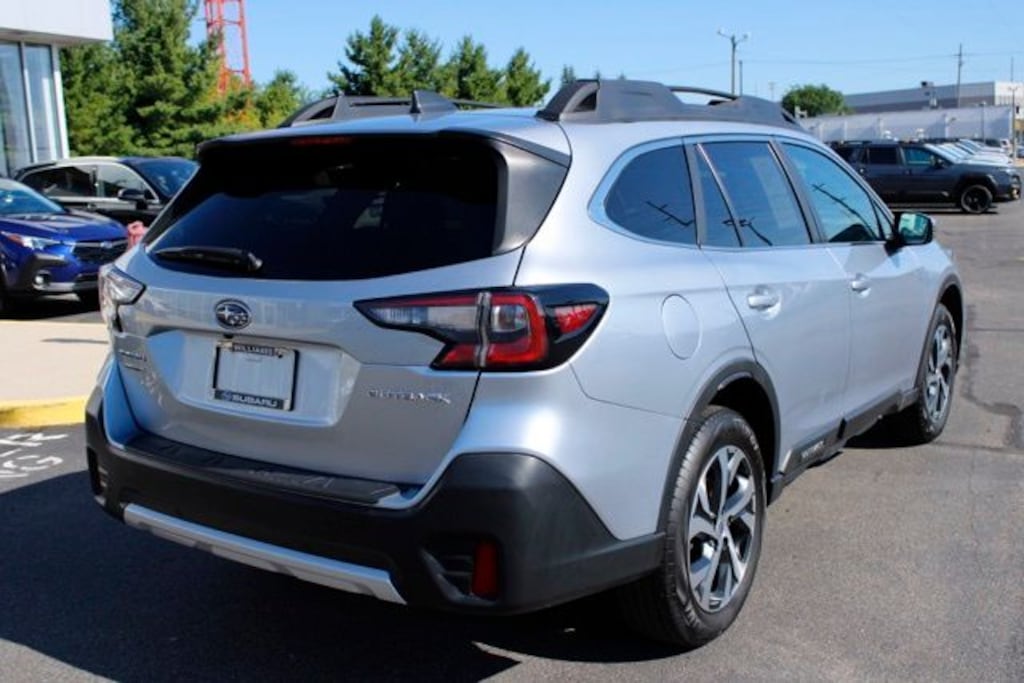 Used 2021 Subaru Outback Limited SUV