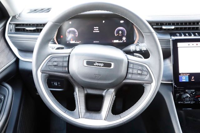 2023 Jeep Grand Cherokee Limited - Photo 16