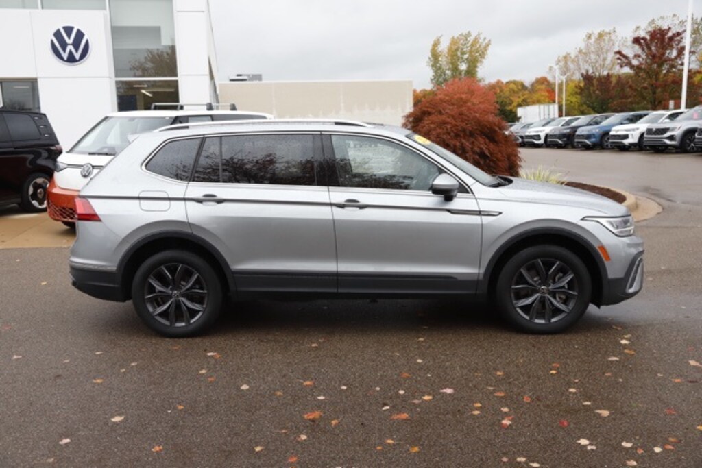 Certified 2022 Volkswagen Tiguan 2.0T SE SUV
