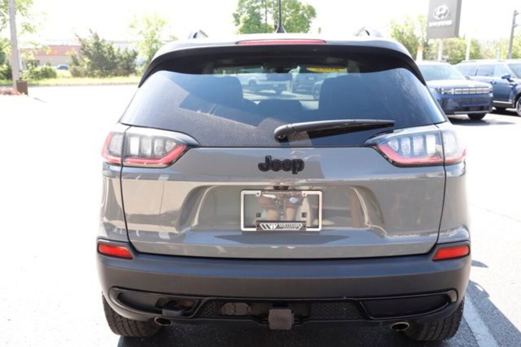 Used 2022 Jeep Cherokee X SUV