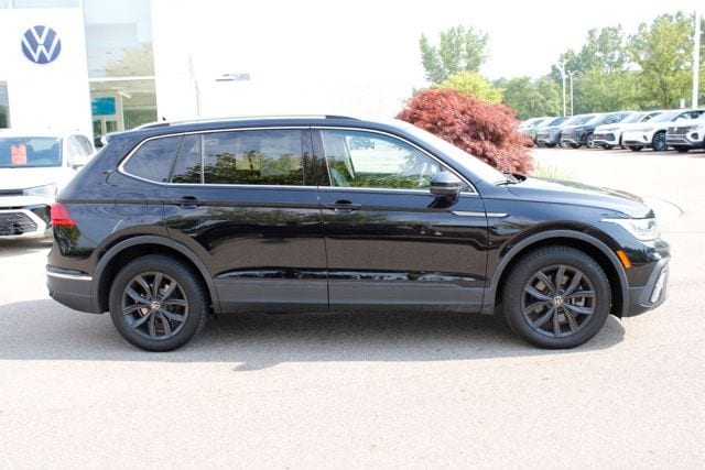 2024 Volkswagen Tiguan SE - Photo 2
