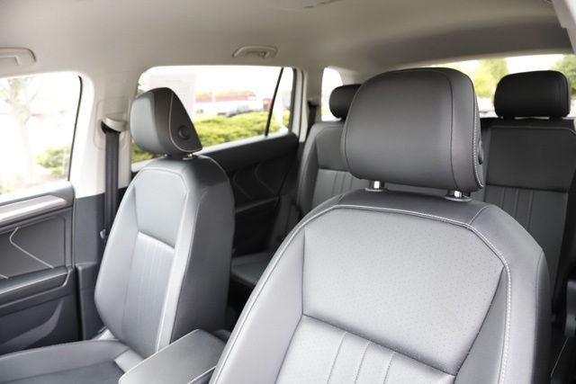 2023 Volkswagen Tiguan SE - Photo 13