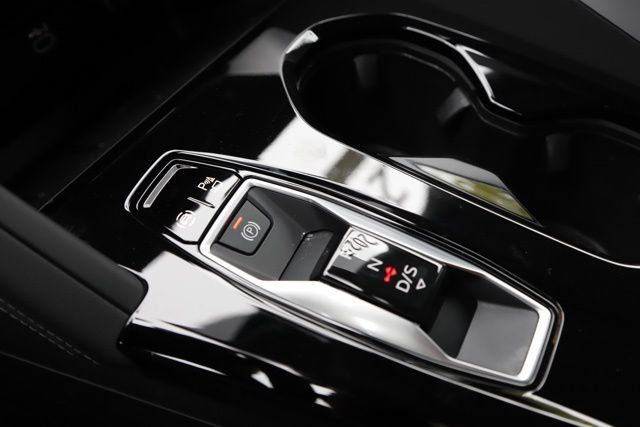 2025 Audi Q5 Premium - Photo 25