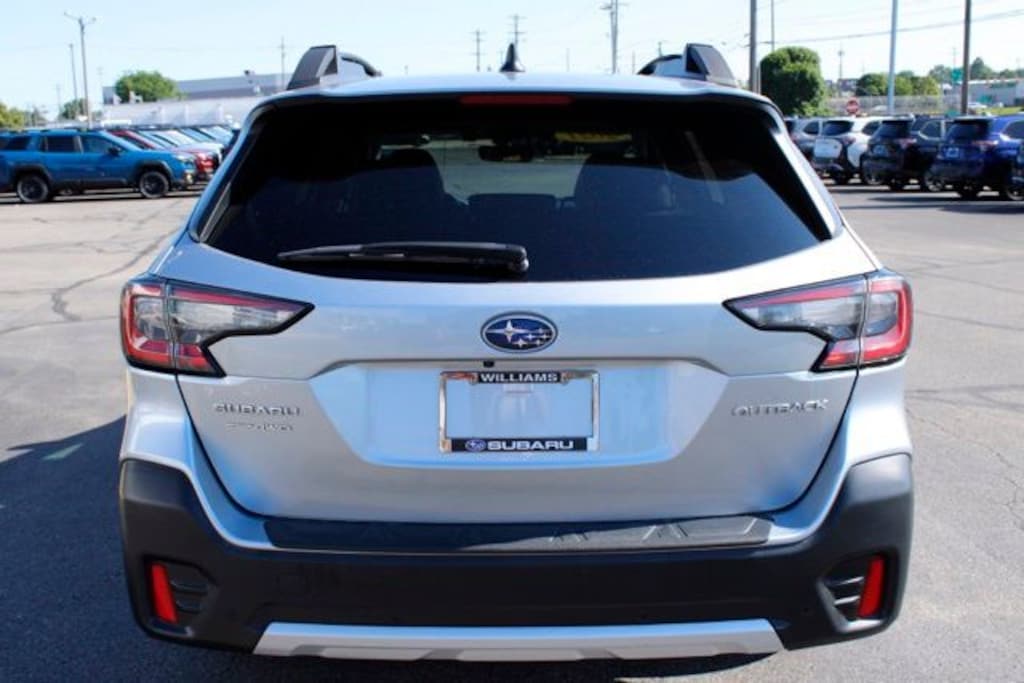 Used 2021 Subaru Outback Limited SUV