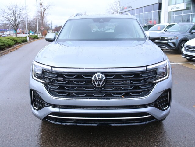 2025 Volkswagen Atlas SEL Premium R-Line photo 9