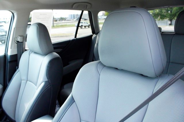 2025 Subaru Outback Limited - Photo 14