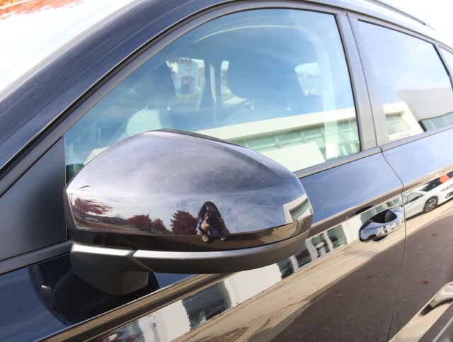 2024 Volkswagen Taos SE photo 11