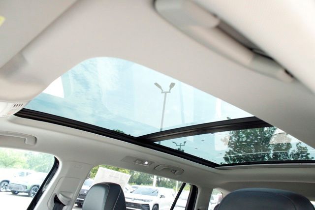 2024 Volkswagen Tiguan SE - Photo 16