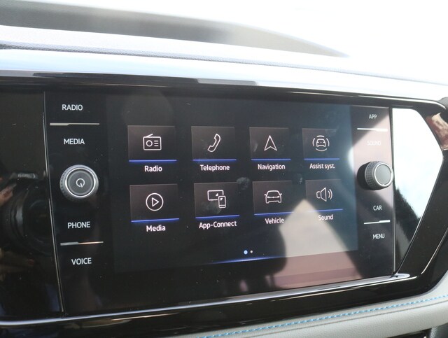 2024 Volkswagen Taos SE photo 22