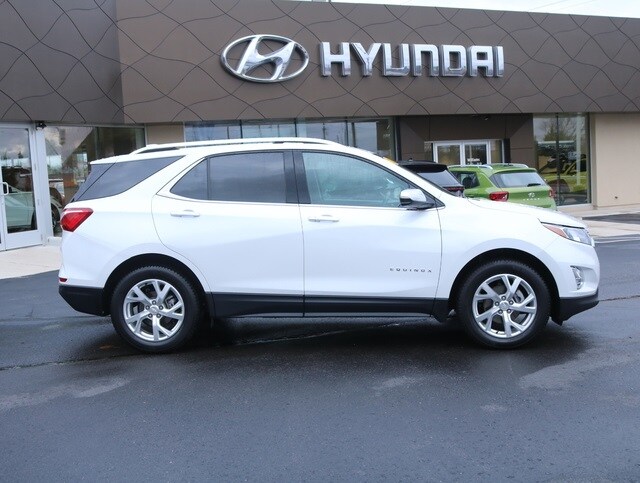 Used 2021 Chevrolet Equinox Premier with VIN 3GNAXXEV6MS119917 for sale in Okemos, MI