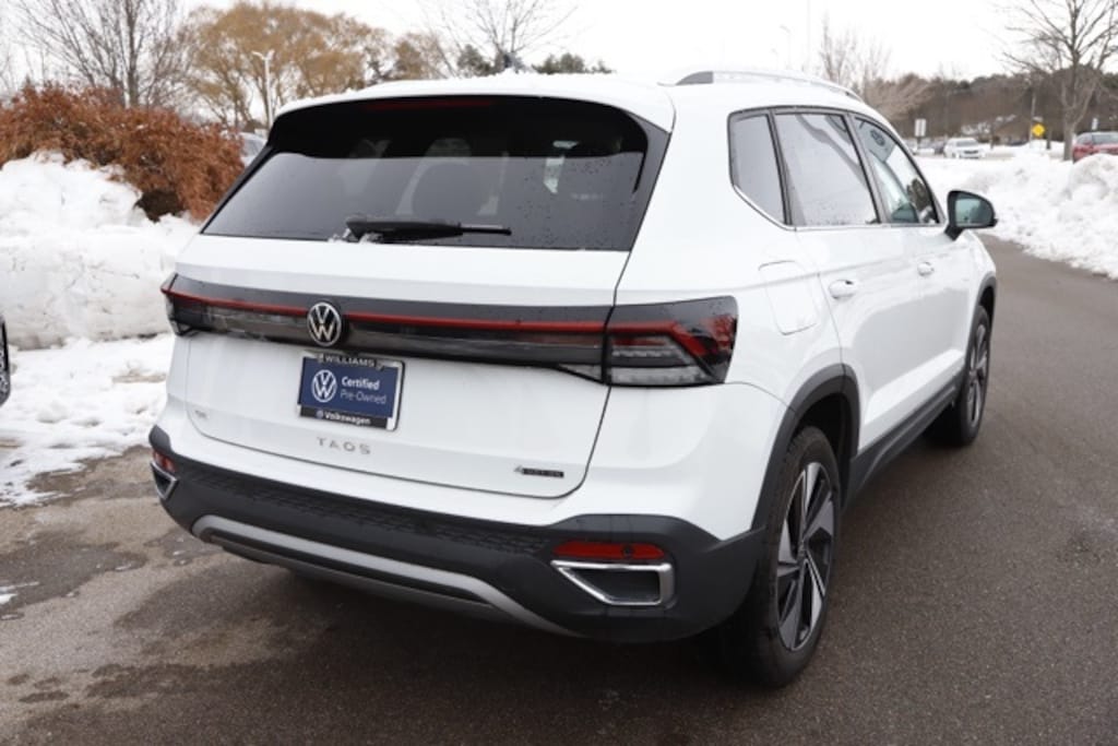 Certified 2025 Volkswagen Taos 1.5T SE SUV