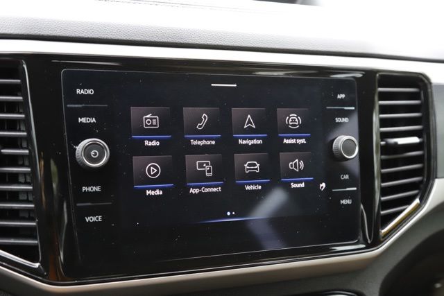 2023 Volkswagen Atlas Cross Sport SE w/Tech - Photo 21