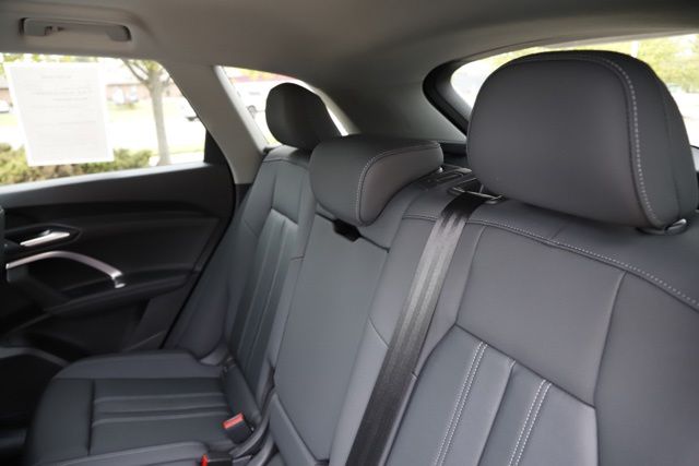 2025 Audi Q5 Premium - Photo 17