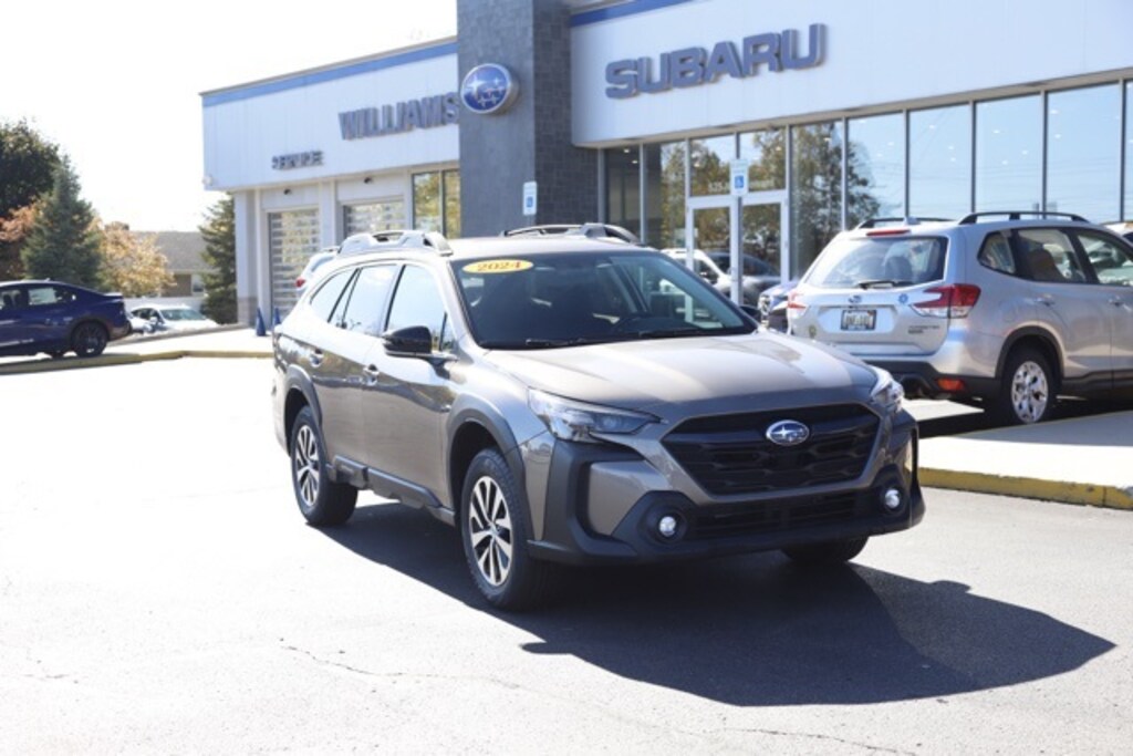 Used 2024 Subaru Outback Premium SUV