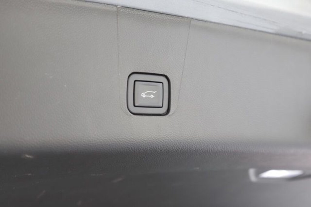 Used 2023 Chevrolet Traverse RS SUV