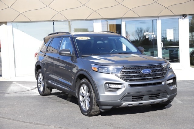 2023 Ford Explorer XLT's photo