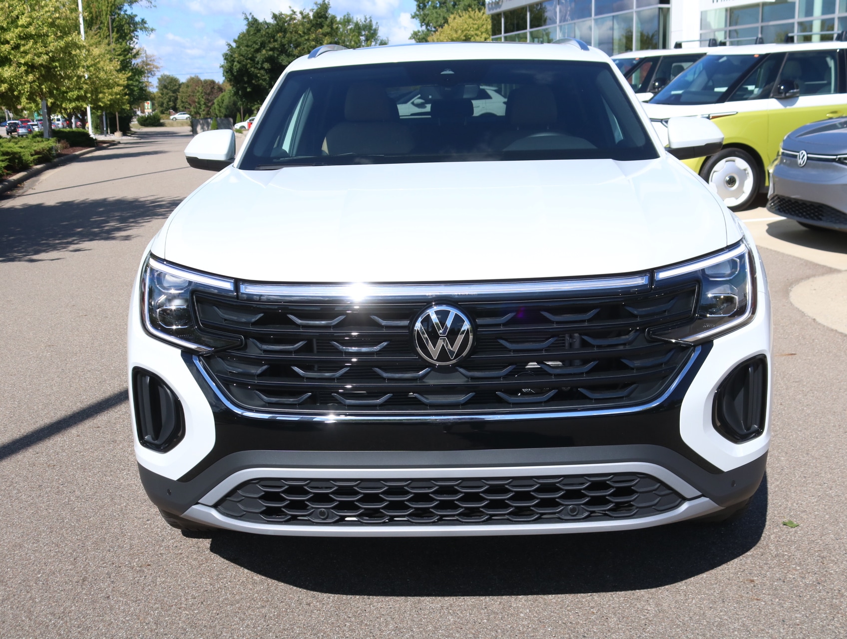 2026 Volkswagen Atlas Cross Sport SE w/Tech - Photo 11