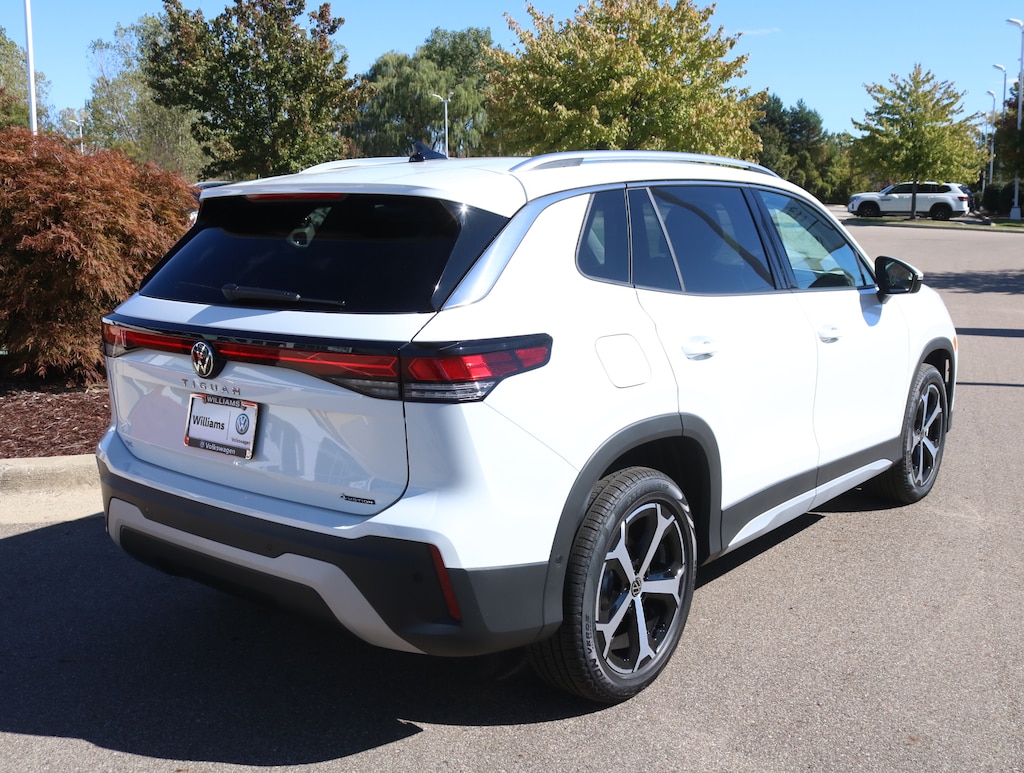New 2025 Volkswagen Tiguan 2.0T SE SUV