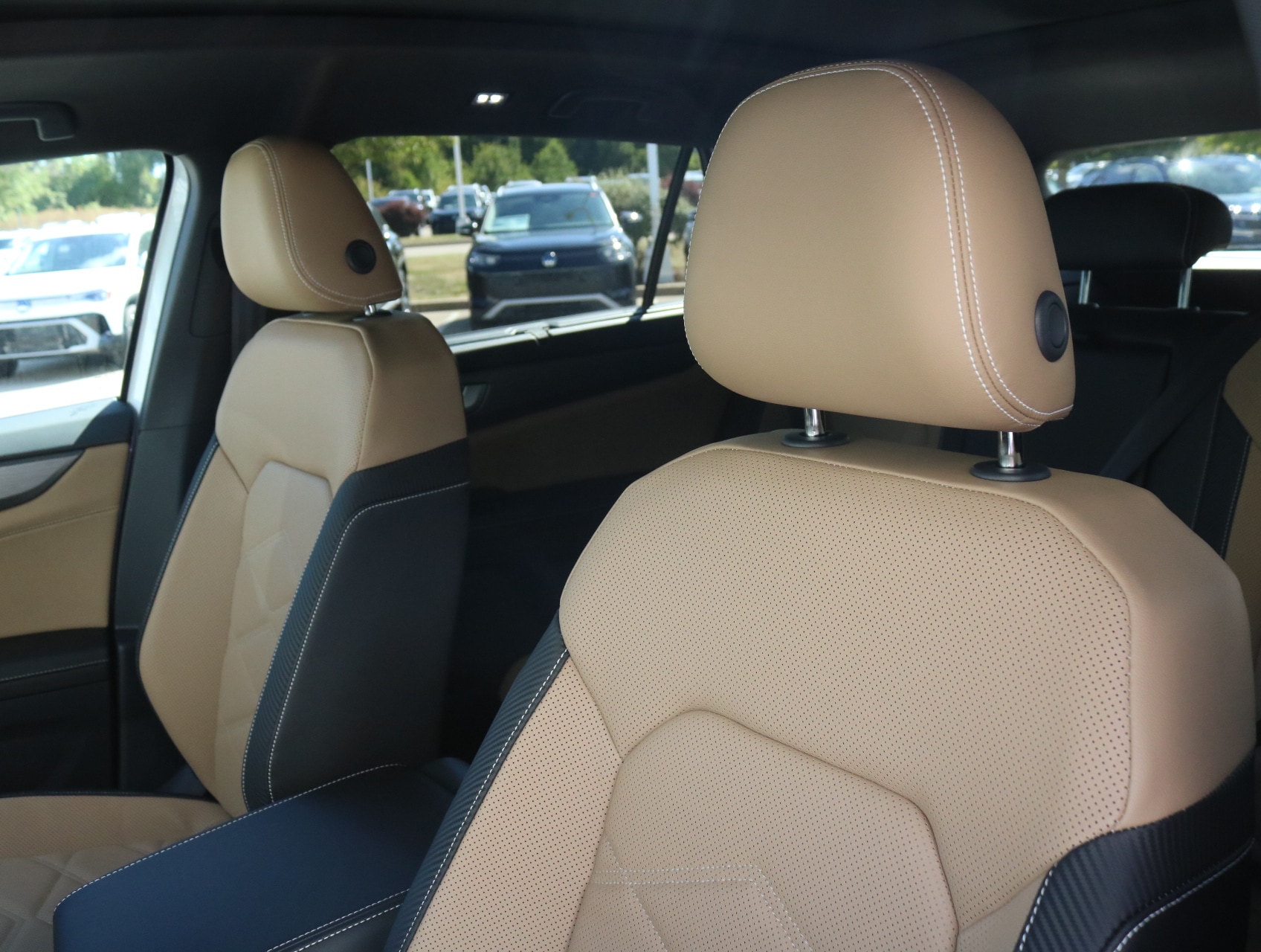 2026 Volkswagen Atlas Cross Sport SE w/Tech - Photo 15