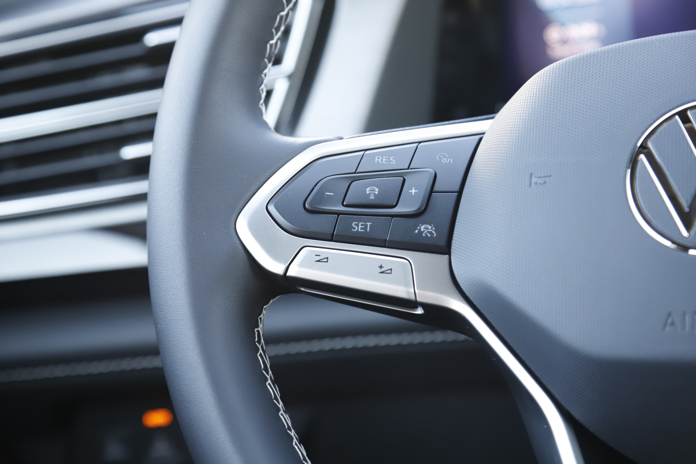 2026 Volkswagen Atlas Cross Sport SE w/Tech - Photo 21