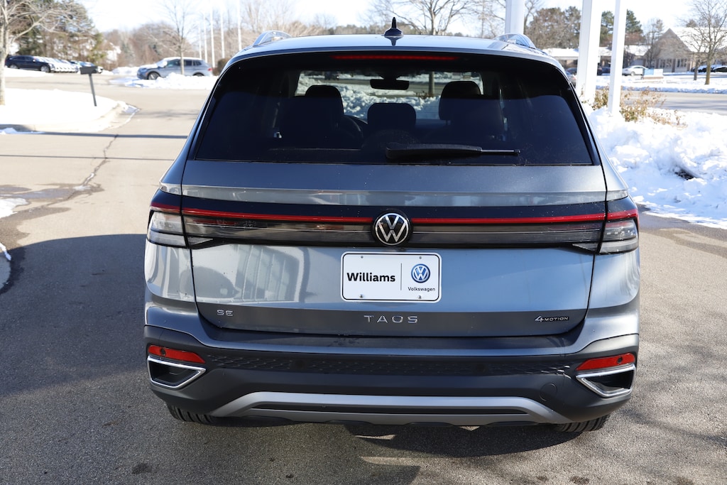 New 2026 Volkswagen Taos 1.5T SE SUV