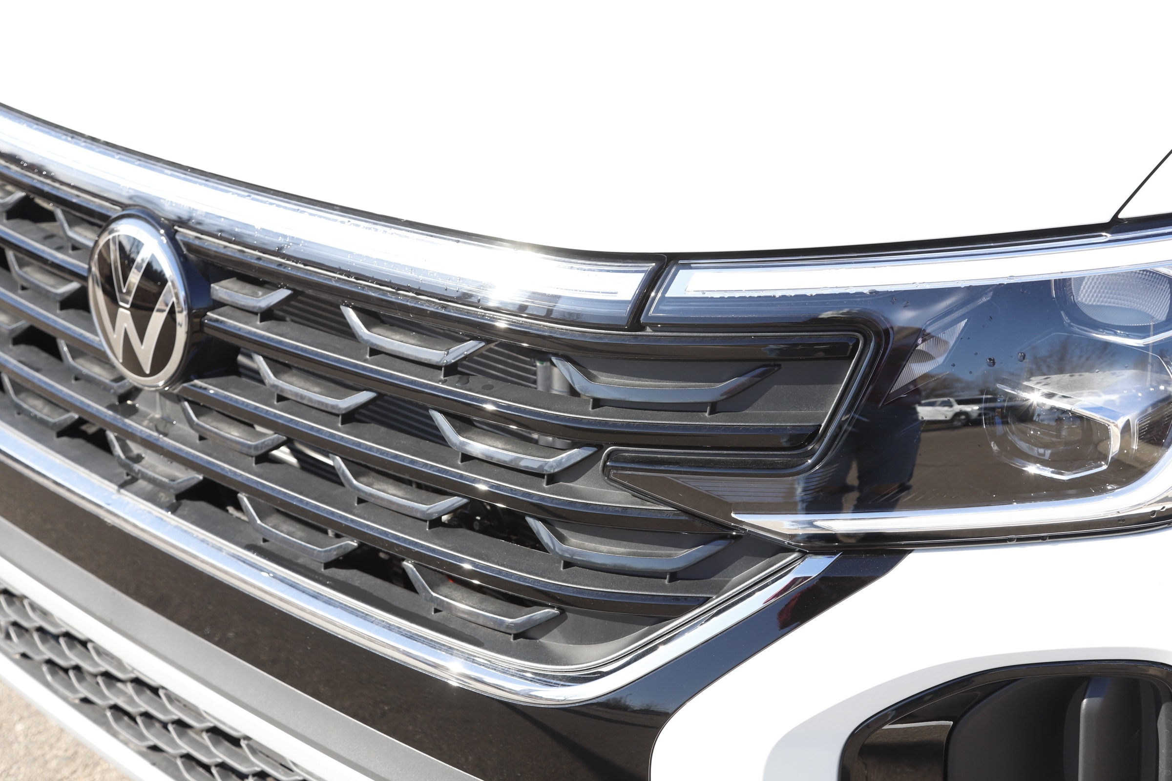 2026 Volkswagen Atlas Cross Sport SE w/Tech - Photo 12