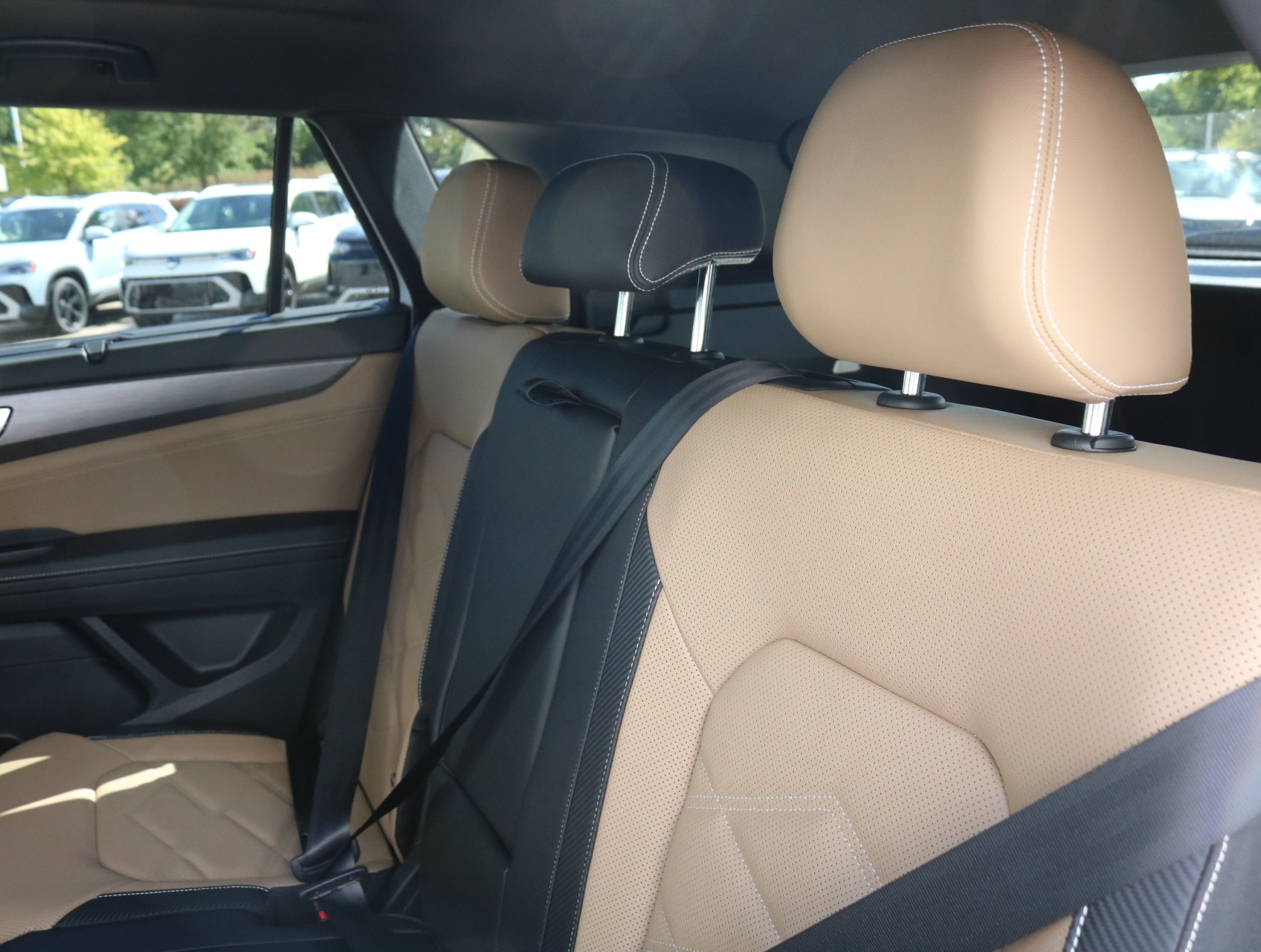 2026 Volkswagen Atlas Cross Sport SE w/Tech - Photo 18