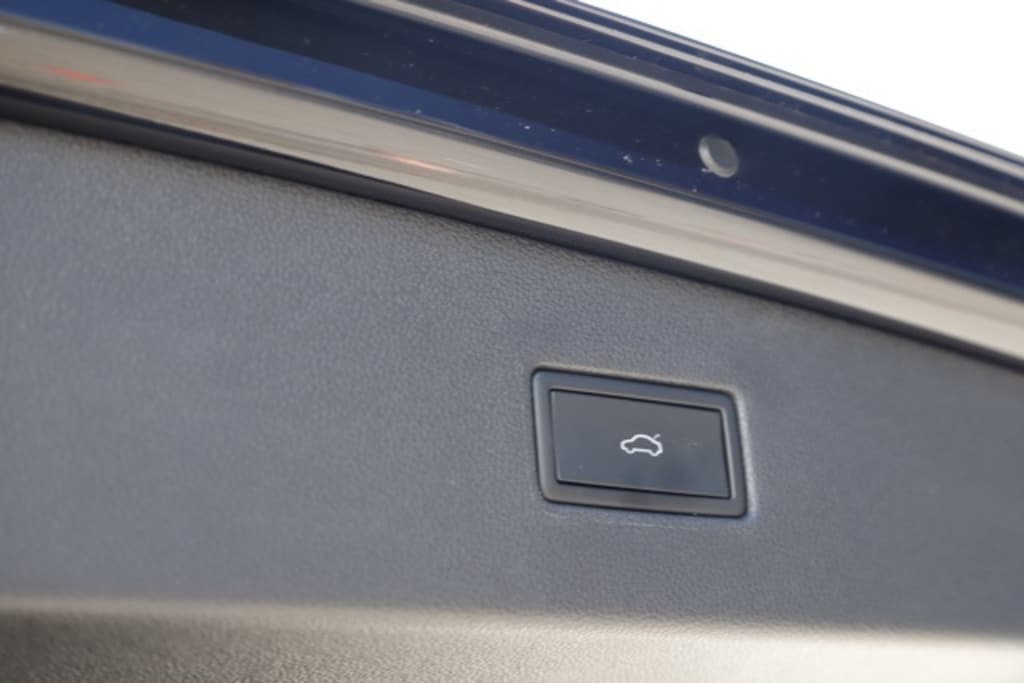 Certified 2022 Volkswagen Tiguan 2.0T SE SUV