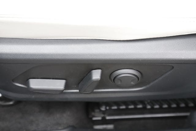 2025 Hyundai Tucson Limited - Photo 15