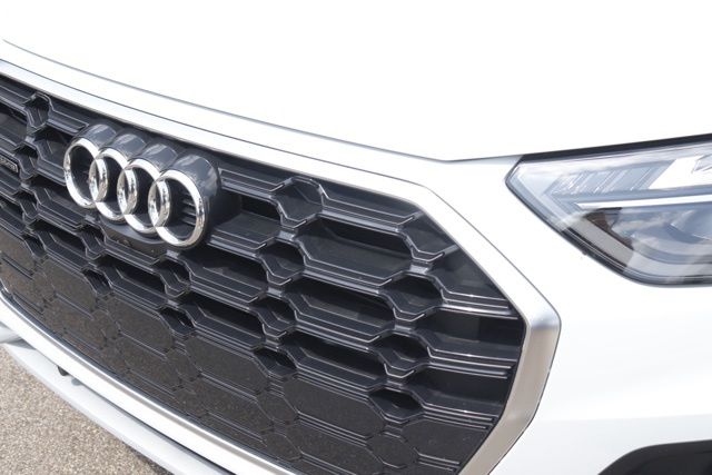 2025 Audi Q5 Premium Plus - Photo 11