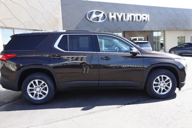 Used 2018 Chevrolet Traverse 1LT with VIN 1GNERGKW5JJ142126 for sale in Meridian charter Township, MI