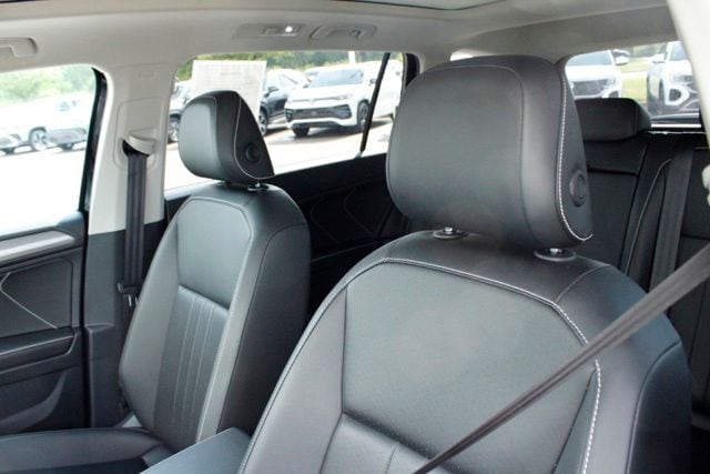 2024 Volkswagen Tiguan SE - Photo 12