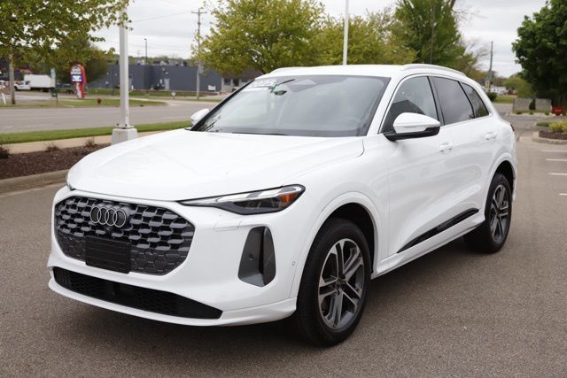 2025 Audi Q5 Premium - Photo 7