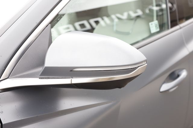 2025 Hyundai Tucson Limited - Photo 13