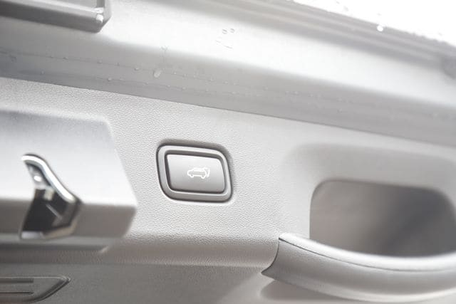 2025 Hyundai Tucson Limited - Photo 6