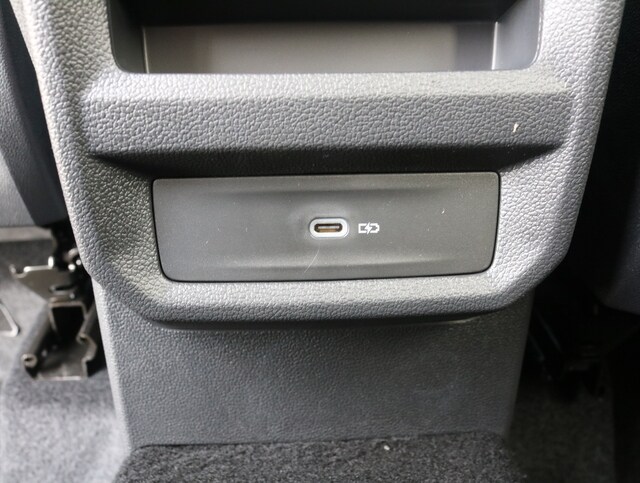 2024 Volkswagen Taos SE photo 15