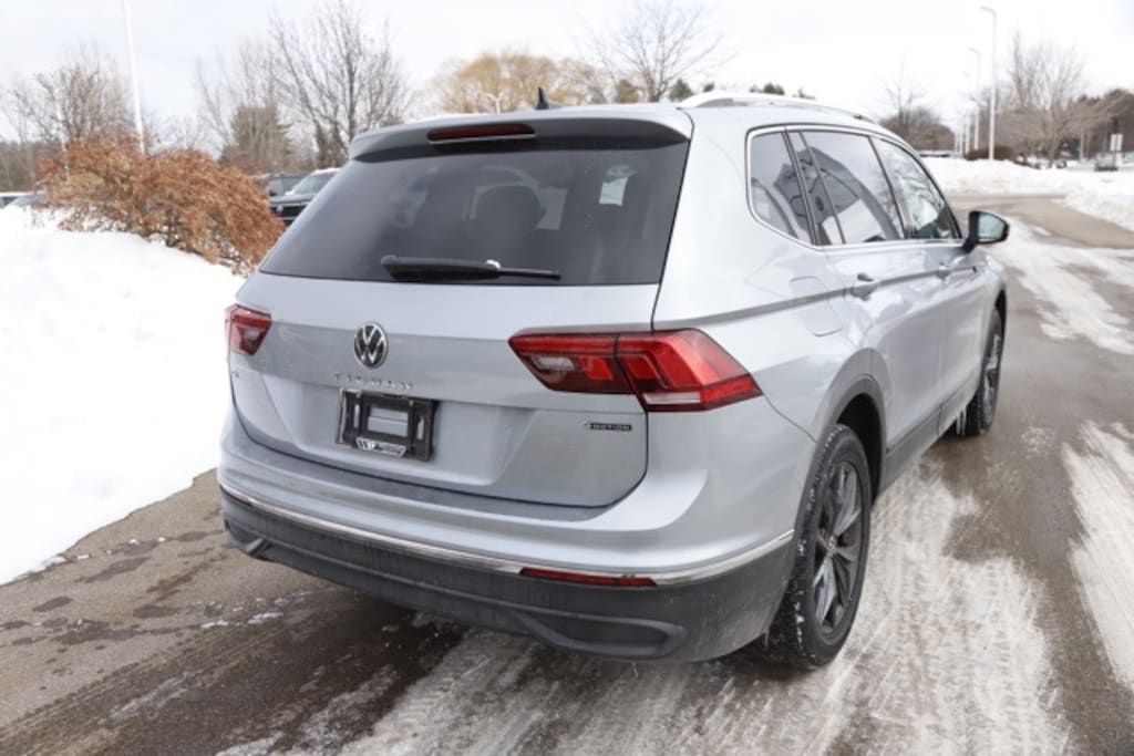 Certified 2022 Volkswagen Tiguan 2.0T SE SUV