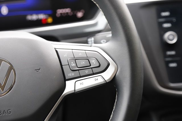 2023 Volkswagen Tiguan SE - Photo 22