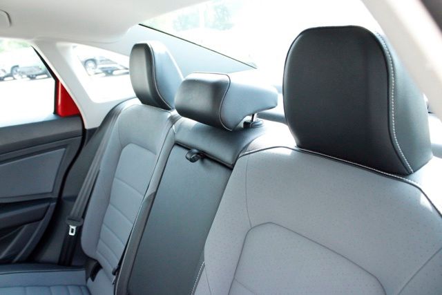 2025 Volkswagen Jetta SE - Photo 16