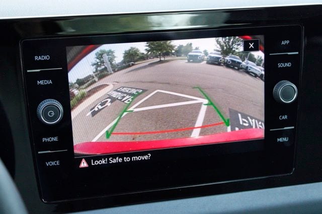 2025 Volkswagen Jetta SE - Photo 25