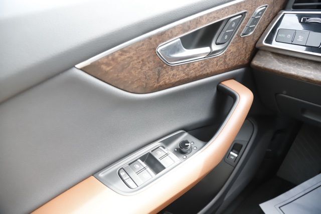 2024 Audi Q8 Premium - Photo 25