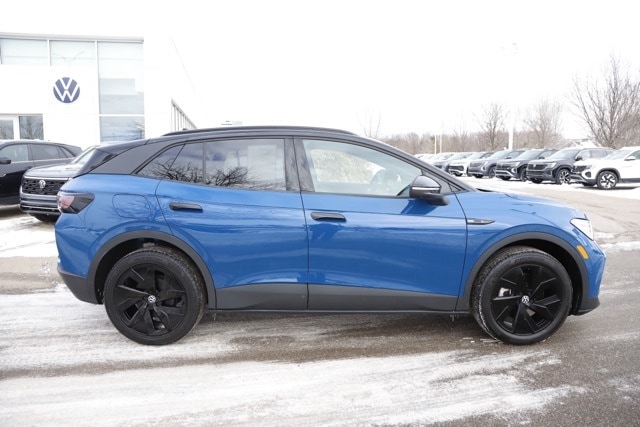Certified 2025 Volkswagen ID.4 PRO S PLUS with VIN 1V2JSPE80SC012736 for sale in Meridian charter Township, MI