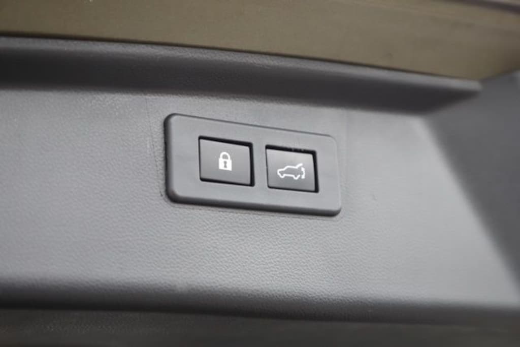 Used 2020 Subaru Outback Limited SUV