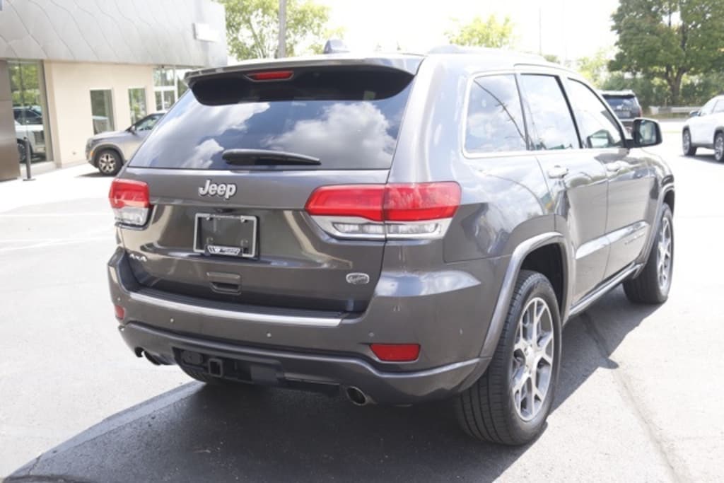 Used 2020 Jeep Grand Cherokee Overland SUV