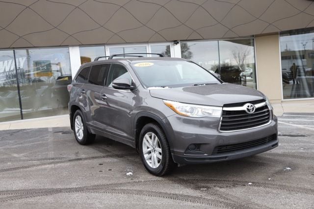 2016 Toyota Highlander LE