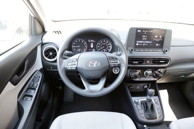 2023 Hyundai Kona SEL - Photo 18