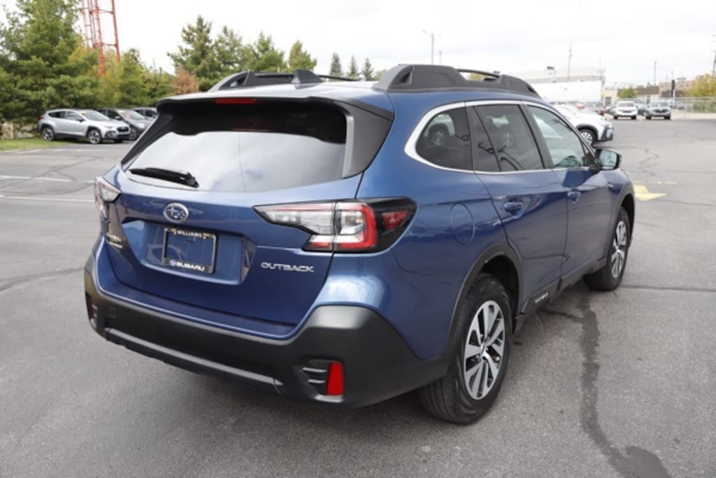 Used 2022 Subaru Outback Premium SUV