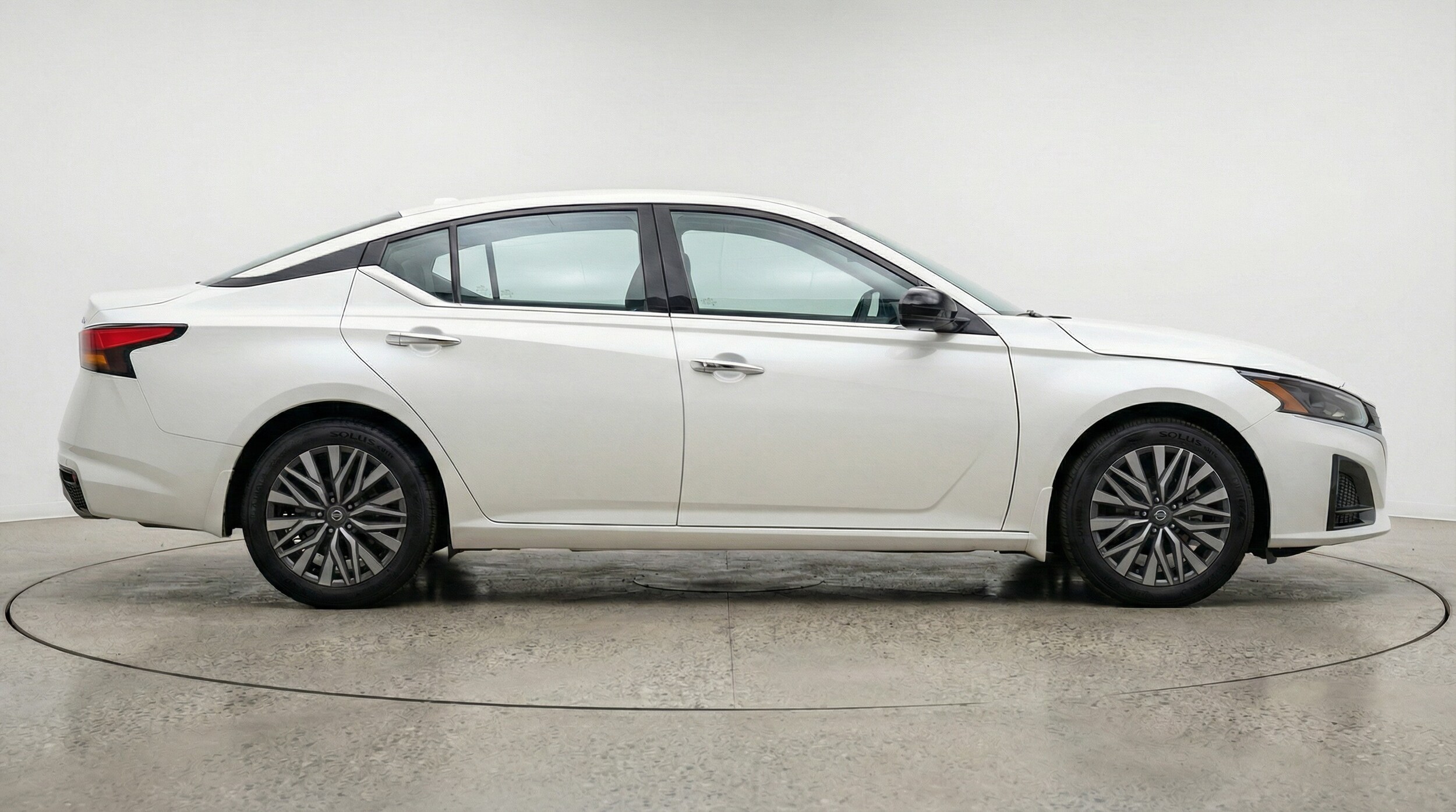 Thumbnail: 2025 Nissan Altima - 8