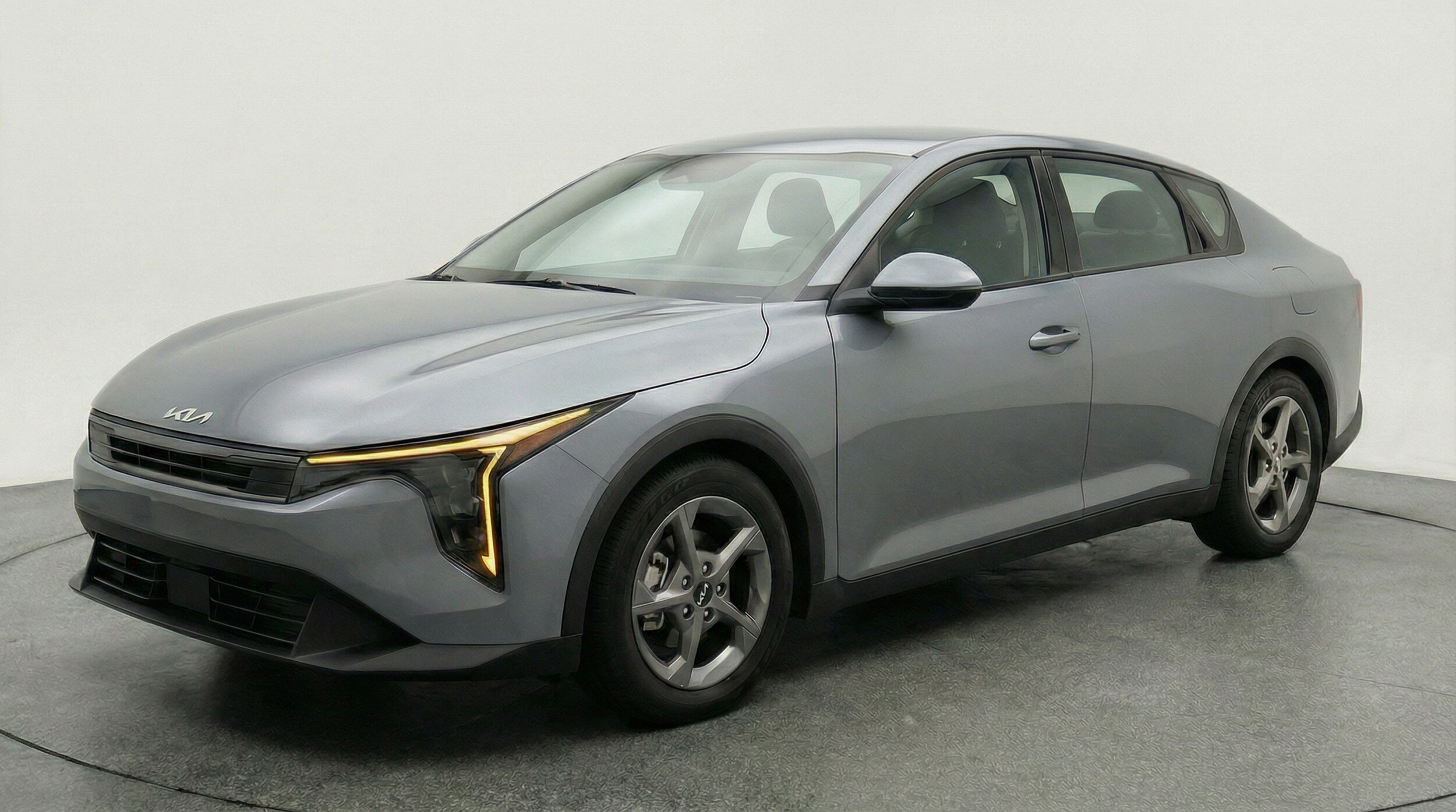 Thumbnail: 2025 Kia K4 - 3